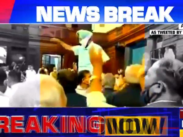 Pratap Singh Bajwa skips questions of Times Now navbharat