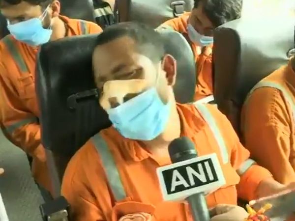 Cyclone Tauktae : rescued people from P305 got emotional said this about Indian Navy, watch video