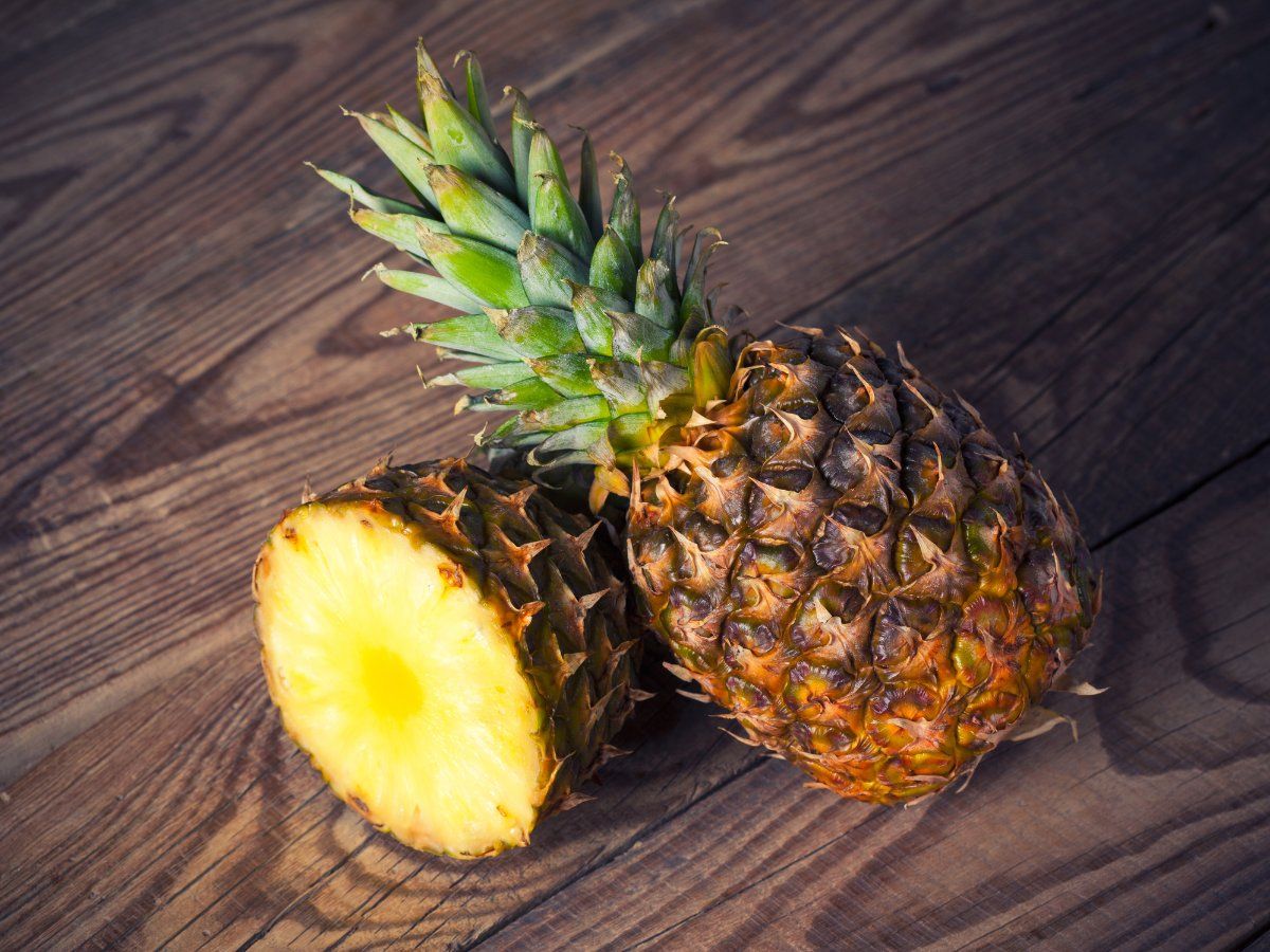 Benefits of Pineapple: क्या अनानास बढ़ा सकता है कोलेस्ट्रॉल? यहां जानें कमाल के फायदे