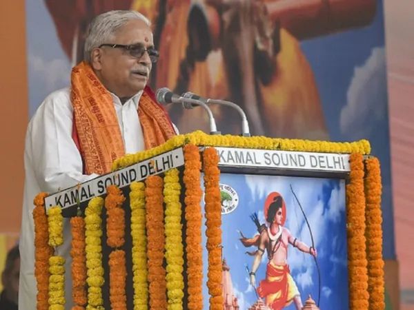 Devendra Fadnavis ex-CM for a short duration claims RSS top gun Bhaiyyaji Joshi