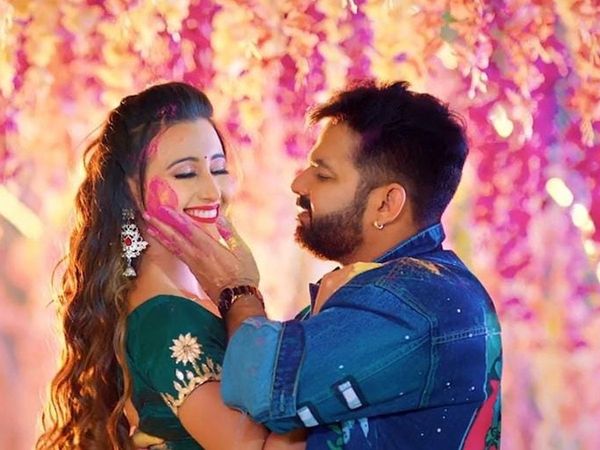 Pawan Singh Shweta Mahara Holi Ke Maja Holi