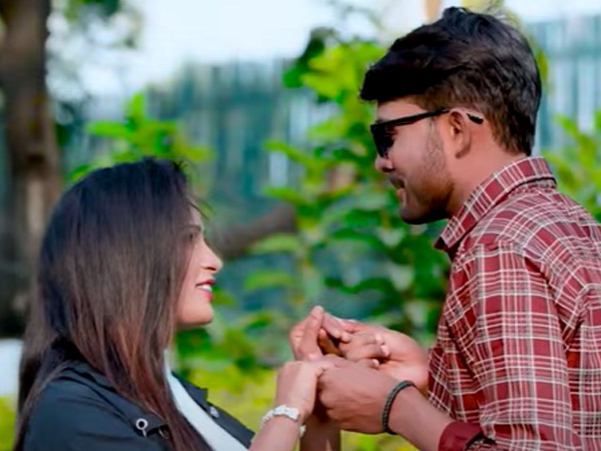Bhojpuri Song 2022: निगम निशांत के नए गाने 'देवरा के कोरा में' ने मचाई धूम, वायरल हुआ वीडियो
