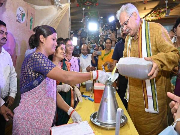 Chhattisgarh became the first state in the country to buy cow urine CM Bhupesh Baghel became the first seller