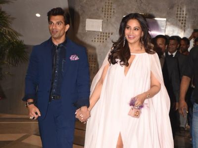 Bipasha Basu And Karan Singh Grover Spotted At Baby Shower Event Bipasha Basu And Karan Singh Grover Spotted At Baby Shower Event