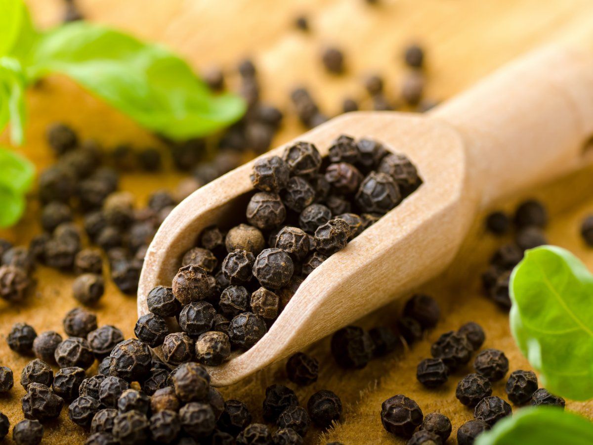 Black PepperGhee Benefits eat black pepper with ghee to boost immunity and get rid cough joint