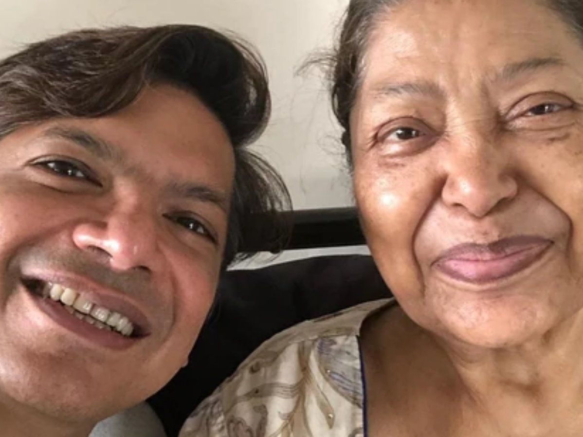 बॉलीवुड सिंगर शान की मां सोनाली मुखर्जी का निधन, कैलाश खेर ने सोशल मीडिया पर दी जानकारी