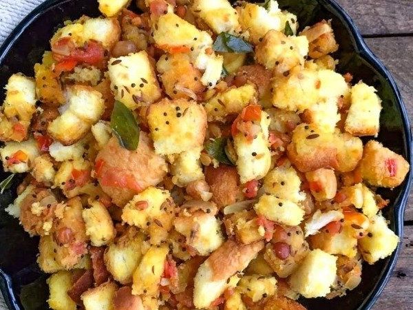 Easy recipe of bread upma
