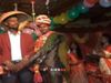 Funny Video Man was taking photo with bride and groom Then What Happened Watch Viral Video