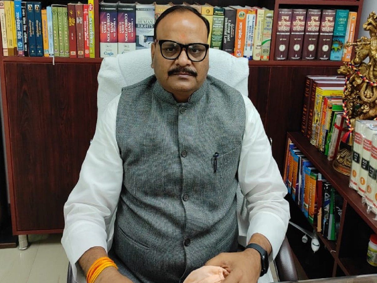यूपी के कानून मंत्री बोले- बहन बेटी का सम्मान है धर्म समपरिवर्तन अध्यादेश