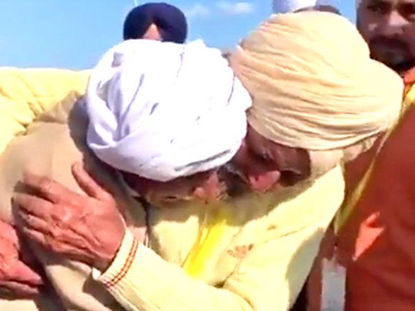 Brothers Reunites at Kartarpur Corridor