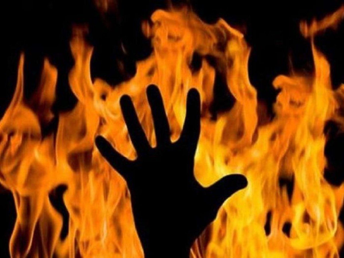 Jharkhand: गालियां देने से रोका तो कसमुद्दीन ने दीपक पर पेट्रोल छिड़कर लगा दी आग, जिंदा जलाने की की कोशिश