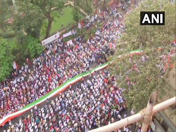 Mumbai People continue to hold demonstration at August Kranti Maidan in support of Citizenship Amendment Act