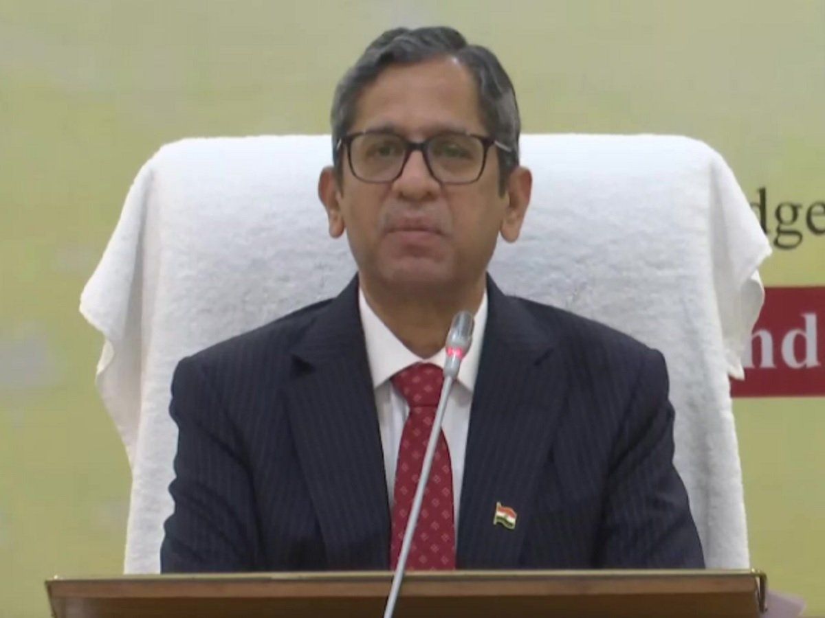 CJI रमना ने कहा- संसद में गुणवत्तापूर्ण बहस की कमी, कानूनों के पीछे की मंशा पता नहीं चलती