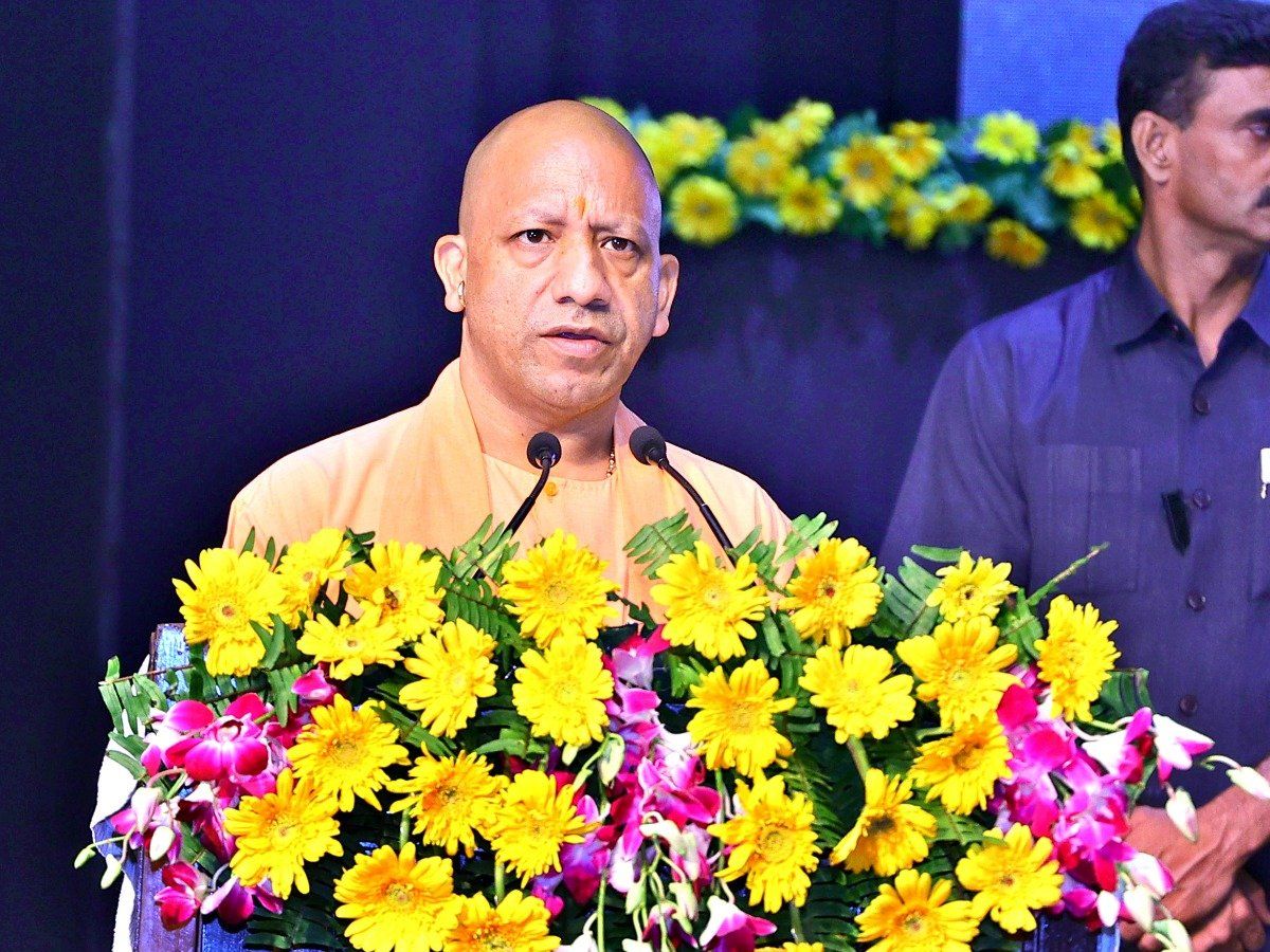 Yogi 2.0 के 6 माह: सीएम योगी के 100 बड़े फैसले जो बन गए नजीर