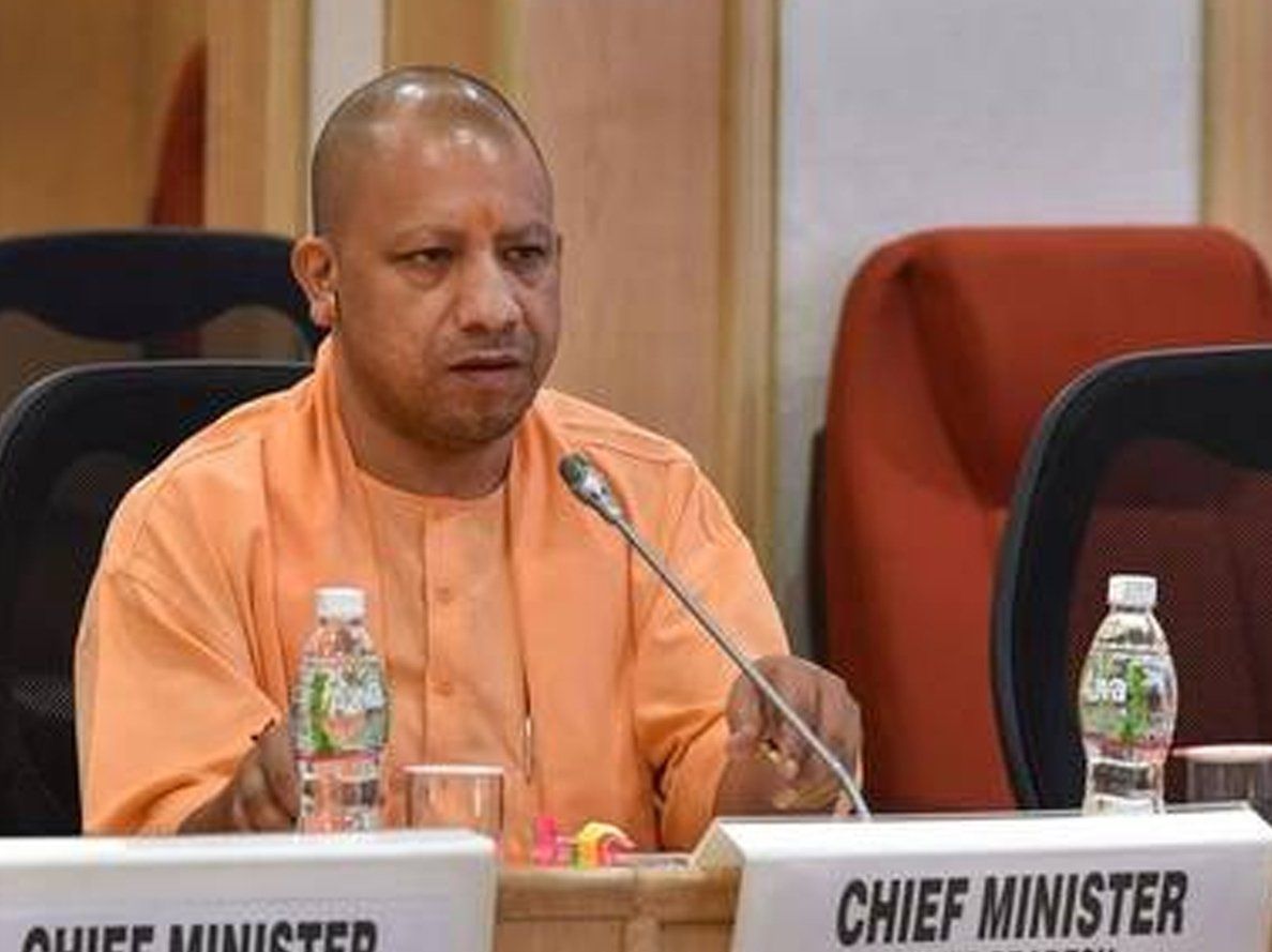 CM योगी का निर्देश- कोरोना जांच के लिए गठित करें एक लाख टीमें, प्रतिदिन 25 हजार टेस्ट पर जोर