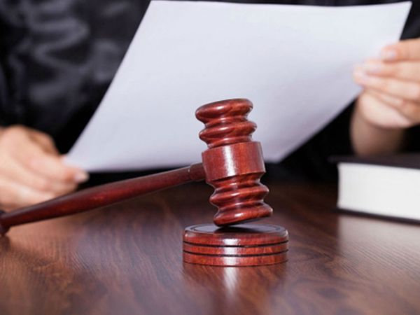 Pakistani woman Seeks Justice