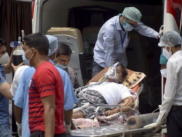 Counseling will be given 24 hours for Home isolation, every patient will get oximeter in Delhi