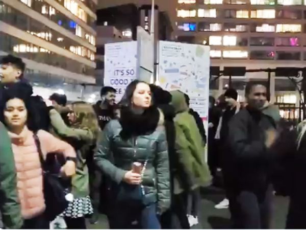 Agitation aginst Covid-19 in Britan