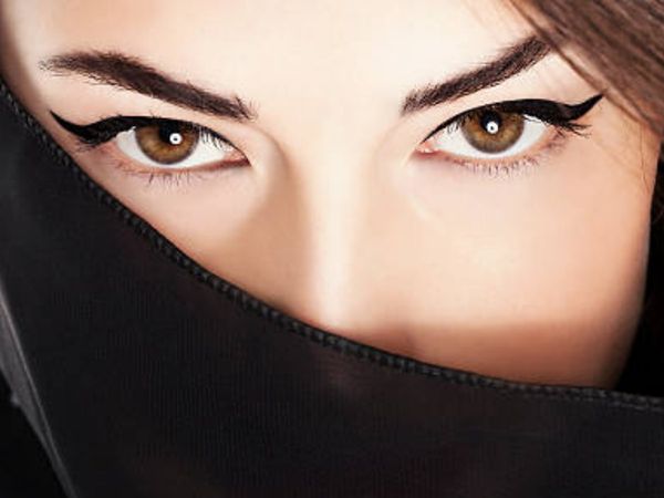 Eyes, personality, traits 