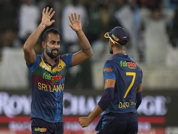 Chamika-Karunaratne-Dasun-Shanaka