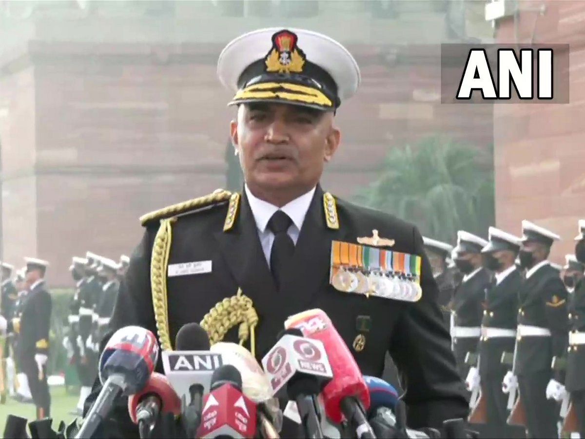 Indian Navy new chief: 'समुद्री हितों व चुनौतियों पर नौसेना का ध्यान', एडमिरल आर हरि कुमार बने नौसेना प्रमुख
