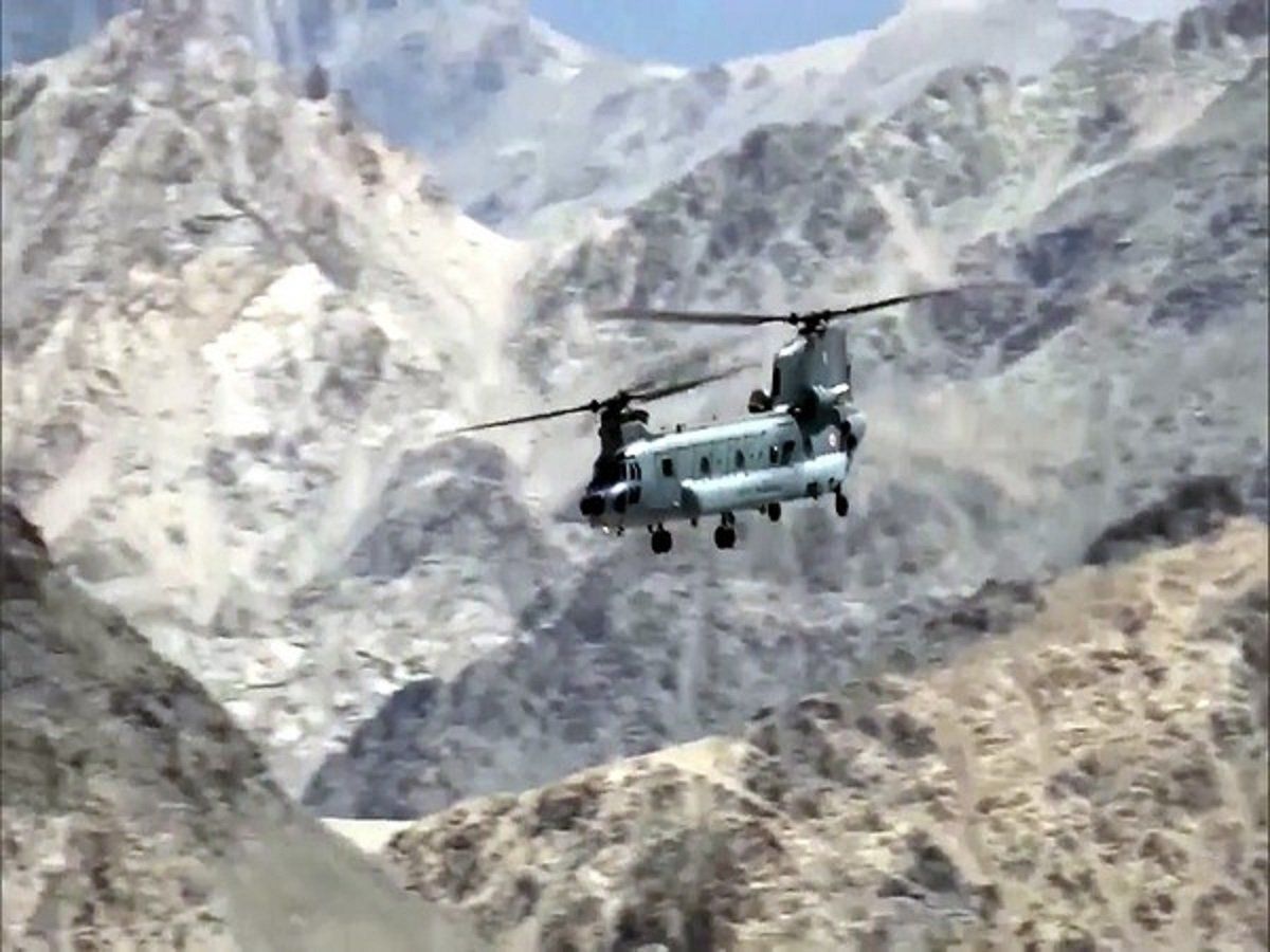 LAC पर भारत को उकसा रहा है ड्रैगन, पूर्वी लद्दाख में चीन की हेकड़ी निकालेगी वायु सेना