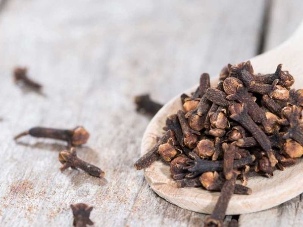 How To Consume Cloves