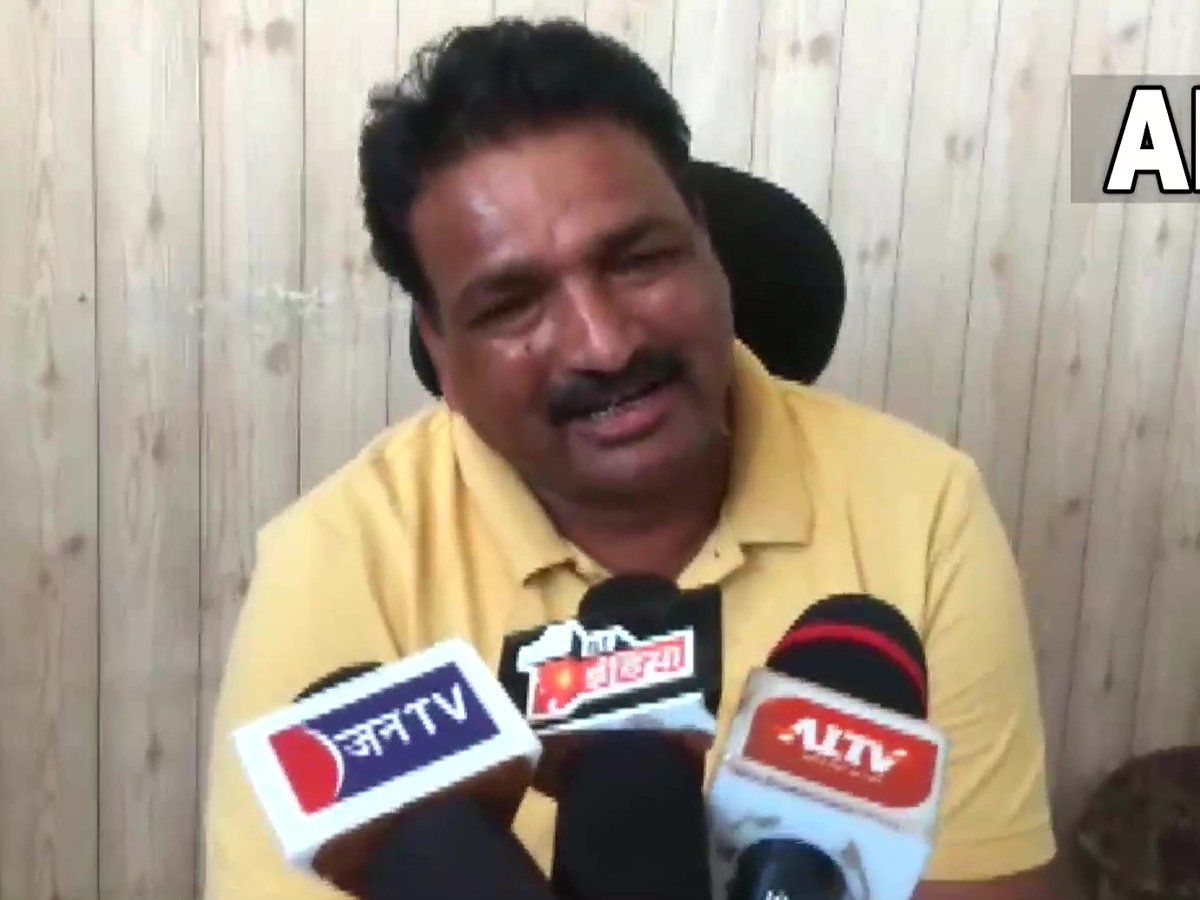 'घडे़ से पानी पीने, मूंछ रखने पर दलितों को मारा जा रहा है' आहत कांग्रेस MLA ने दिया इस्तीफा, गहलोत सरकार पर उठाए सवाल