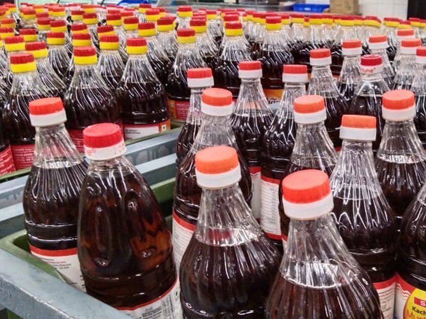 Cooking oil price today Edible oil spoiled kitchen