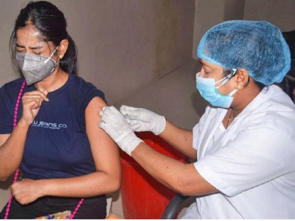 15-18 साल के किशोरों के लिए आज से शुरू हो रहा है वैक्‍सीनेशन, CoWIN पर 6.79 लाख से अधिक पंजीकरण