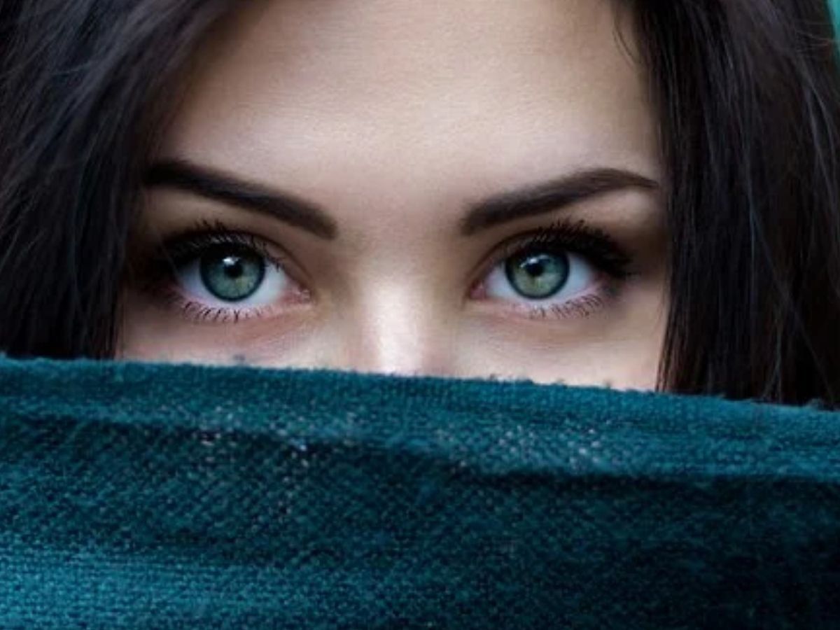 Beauty Tips : पाएं ऐश्वर्या जैसी आंखें, पलकों को घना और सुंदर बनाने के लिए अपनाएं ये खास टिप्स