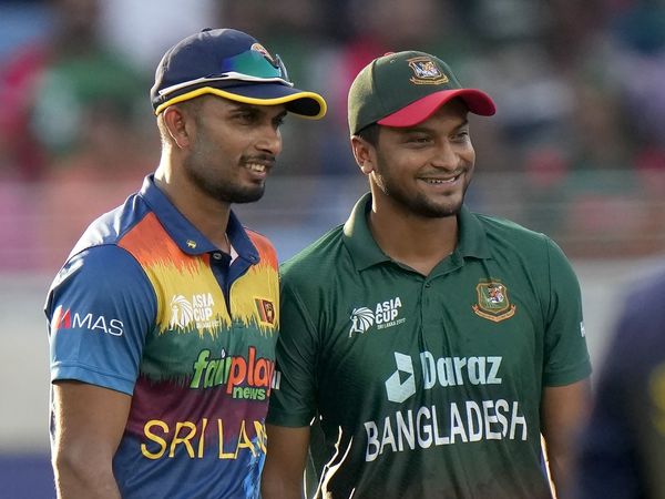 Dasun-Shanaka-and-Shakib-Al-Hasan