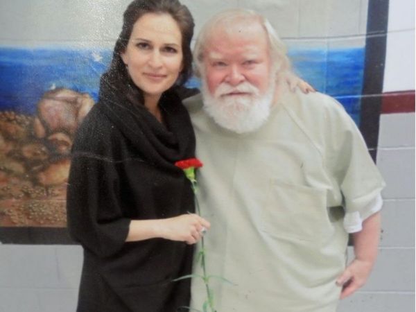 Daughter Friendship With Mother Killer And Went To Jail Meet Him in America here Is reason