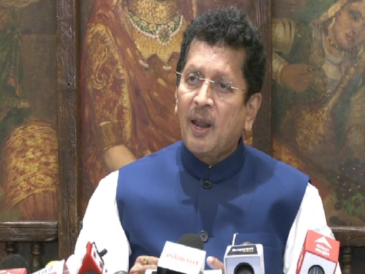 'BJP संग सरकार बनाने को तैयार हो गए थे उद्धव लेकिन..' शिंदे गुट के प्रवक्ता केसरकर ने किया बड़ा दावा