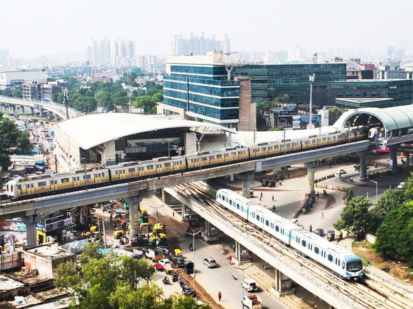 Delhi Metro service which was shut down due to Corona ran back on track style of travel changed see in Pics