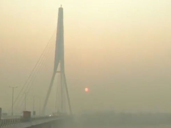 Delhi NCR residents continue to breathe toxic air as AQI level touches 500