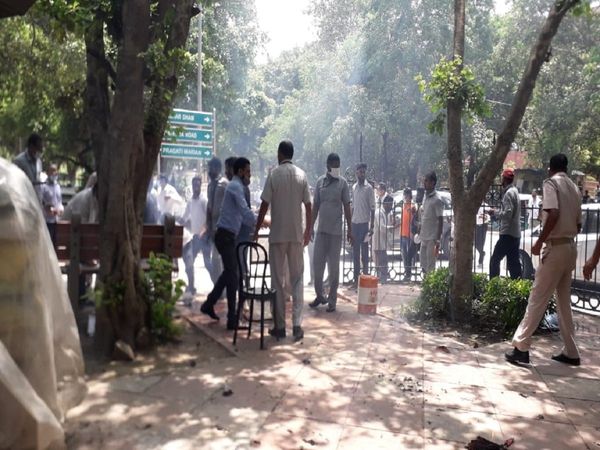 An women & man sets each other allegedly on fire in front of Supreme Court Gate number D