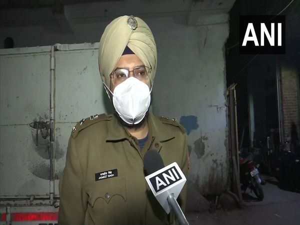 Delhi One died and five persons injured following a firing incident in Trilokpuri area