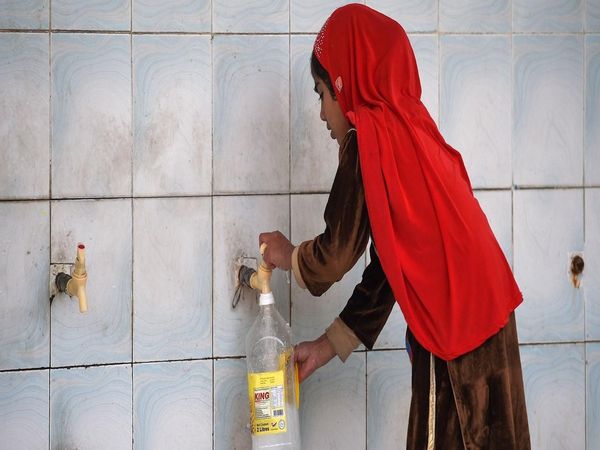 Delhi after air pollution now spike in ammonia levels in Yamuna water from Haryana