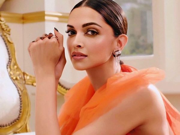 Deepika Padukone Bollywood Actress resigns as MAMI chairperson post