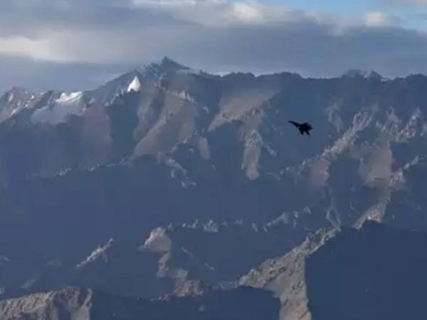 LAC Facoff China's main target to capture Depsang by heating the atmosphere near Pengong Lake?