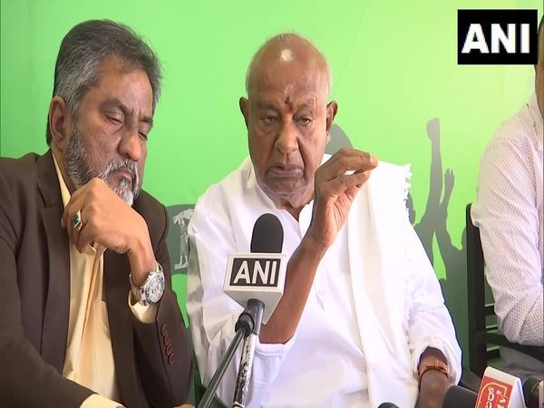 HD Devegowda praises PM Modi says internal problem of Congress party is the reasons of failure in Punjab