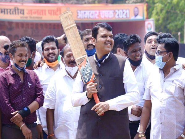 Mumbai BJP's tweet on Uddhav Thackerays resignation this is a tableau Mumbai Municipal Corporation is yet to come