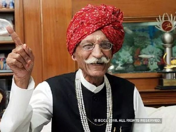 5th class pass Dharampal Gulati built masala company MDH by selling spices on tanga