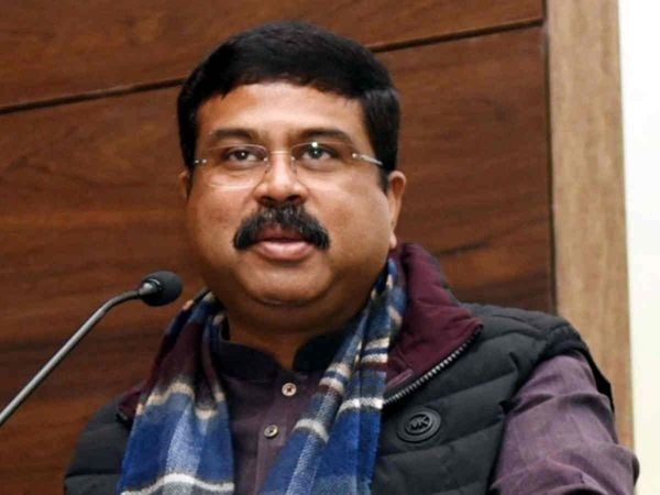  LPG prices, Dharmendra Pradhan