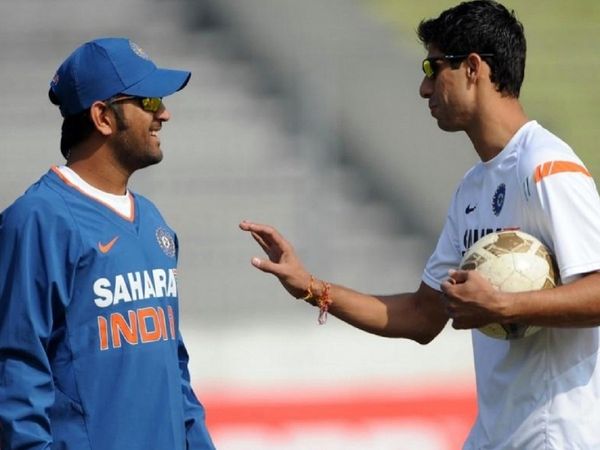 MS Dhoni and Ashish Nehra