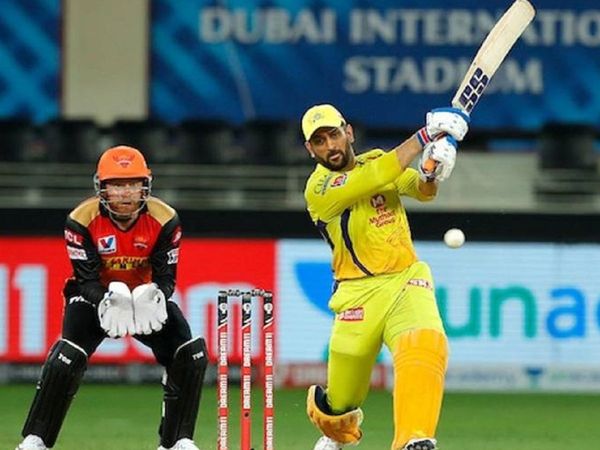 Dhoni against SRH vs CSK