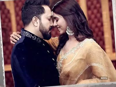 Mika Singh, Dhwani Pawar Mika Singh, Dhwani Pawar