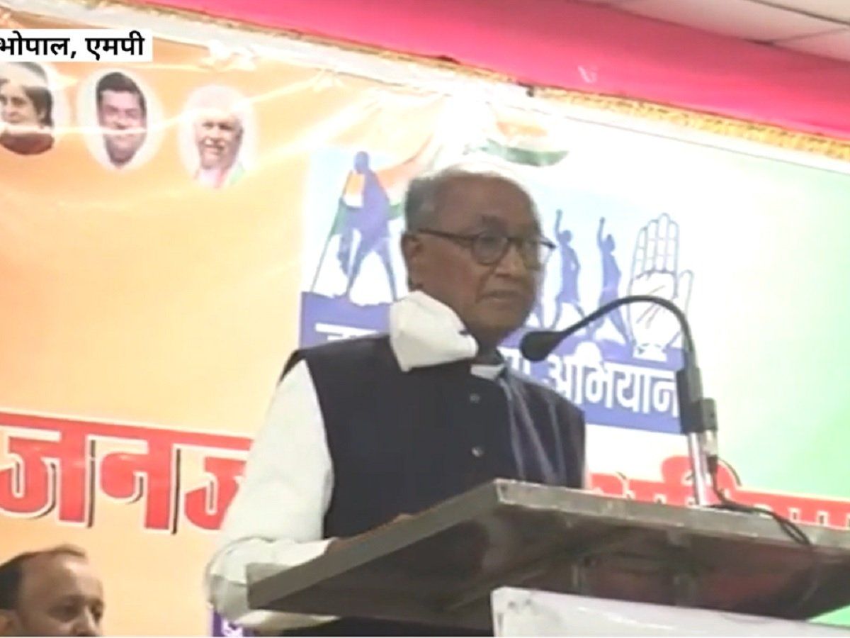 प्रियंका ने दिग्विजय सिंह को बताया- जींस पहनने वाली लड़कियां मोदी से प्रभावित नहीं, ये भी बताया कौन हैं प्रभावित