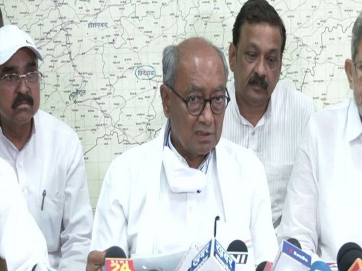 दिग्विजय सिंह का नरोत्तम मिश्रा पर बड़ा आरोप, बोले- कांग्रेस वर्कर को जेल में दिया गया था सीवर का पानी